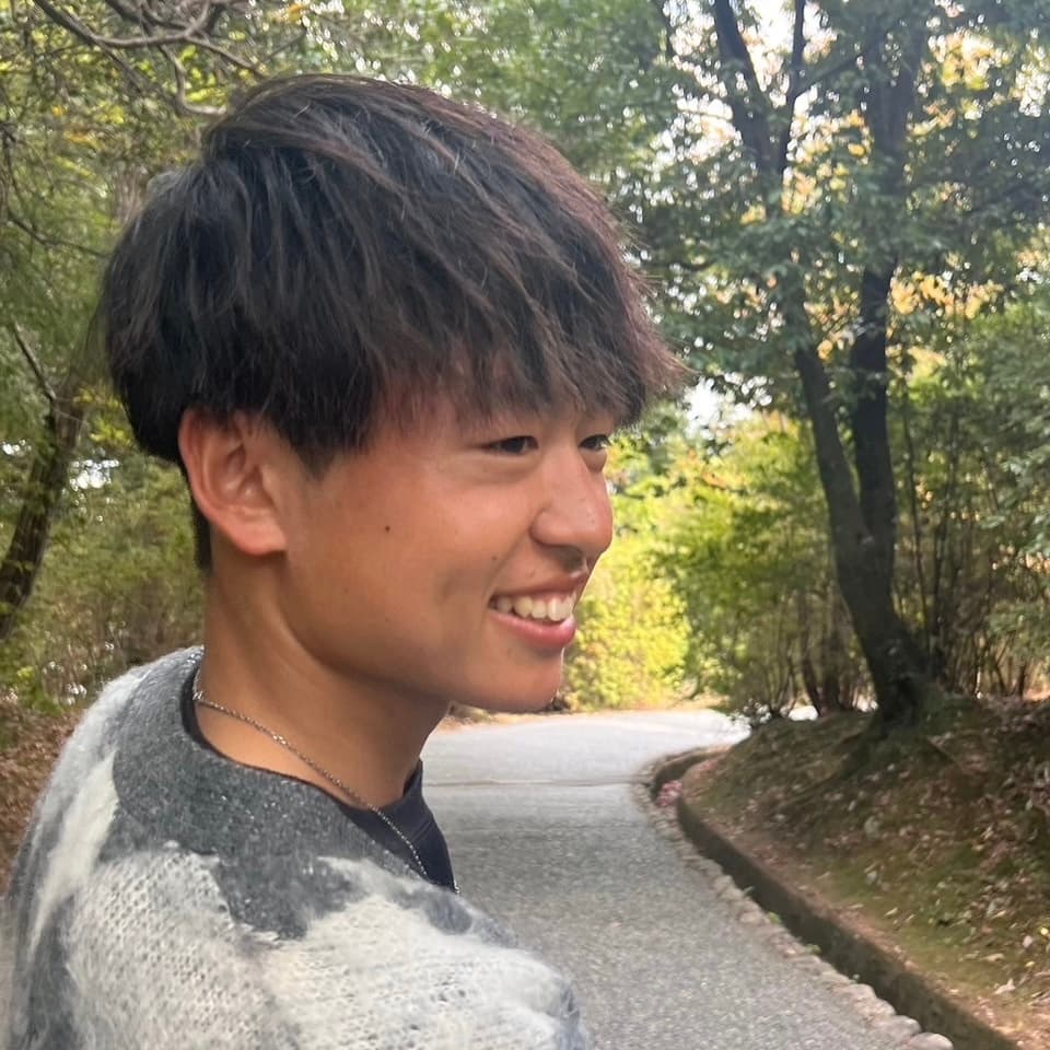 景山拓真