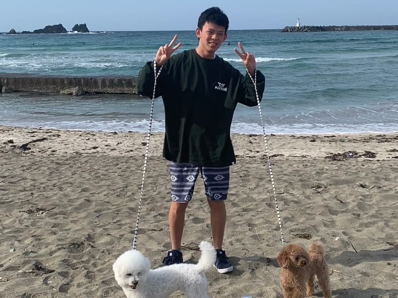 高見涼介